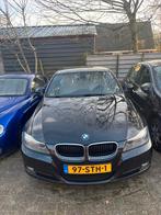 BMW 3-Serie 2.0 I 318 2011 Zwart, Beige, 4 cilinders, Zwart, Handgeschakeld