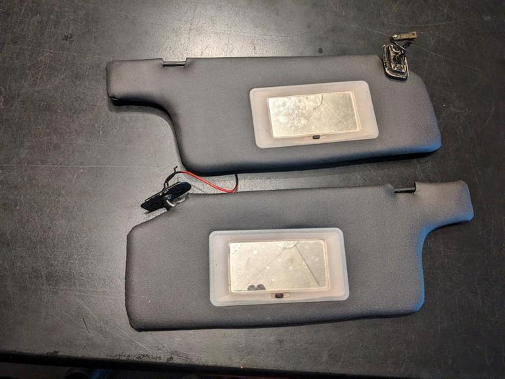 golf mk2 GTI G60 zwarte zonnekleppen met licht 10 millionen, Auto-onderdelen, Interieur en Bekleding, Volkswagen, Nieuw, Ophalen of Verzenden