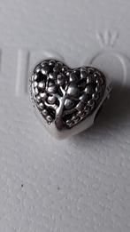 Originele Pandora bedel hart levensboom love makes a family, Ophalen of Verzenden, Zo goed als nieuw, Zilver, Pandora
