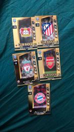 Panini voetbal batches fifa 365, Hobby en Vrije tijd, Ophalen of Verzenden, Overige soorten, Zegels, Bonnen of Punten