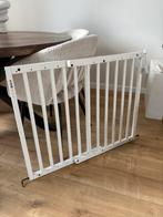 Wit traphekje met zwarte details van KidsRiver, Kinderen en Baby's, Traphekjes, Ophalen of Verzenden, Zo goed als nieuw, Hout