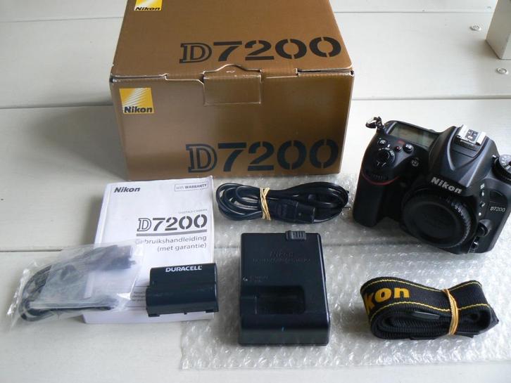 Nikon D3300 (2x) en D7200 + 18-200 + 55-300 + 16-50 + 50 +++, Audio, Tv en Foto, Fotocamera's Digitaal, Zo goed als nieuw, Spiegelreflex