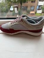 Kangaroos Sneakers Grijs/Rood, Kleding | Heren, Schoenen, Ophalen of Verzenden, Sneakers of Gympen, Gedragen, Overige kleuren