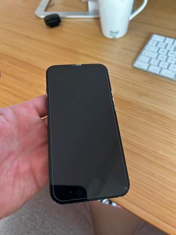 iPhone 13 (zwart, 128gb) beschikbaar voor biedingen