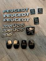 Diversen Peugeot logo”s en auto aanduiding, Auto diversen, Auto-accessoires, Ophalen of Verzenden, Zo goed als nieuw