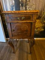 Antiek kastje met Marmeren Blad., Ophalen