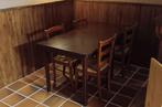 2 Bistro tafels met 4 biezen stoelen., Ophalen, Gebruikt, 50 tot 100 cm, Landelijke stijl