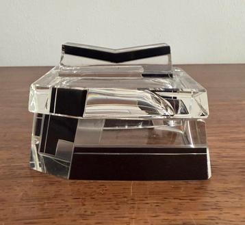 Vintage Art Deco opbergdoos beschikbaar voor biedingen