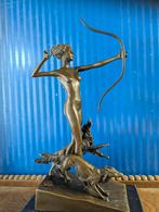 Bronzen beeld van Diana met honden, Ophalen of Verzenden