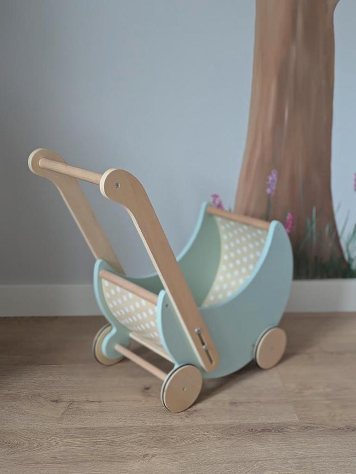 Houten Poppenwagen Loopwagen Mintgroen, Kinderen en Baby's, Speelgoed | Poppen, Zo goed als nieuw, Overige typen, Ophalen of Verzenden