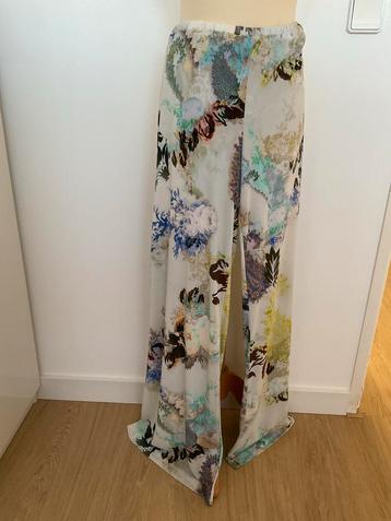 Etro Wijde Broek - Kleurrijk & Comfortabel beschikbaar voor biedingen