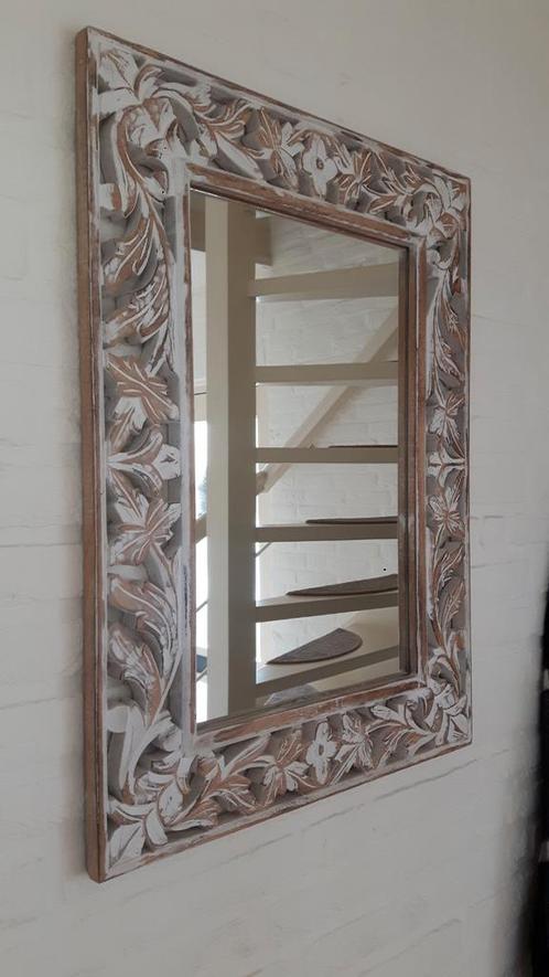 Brocante Spiegel met Houten Frame, Huis en Inrichting, Woonaccessoires | Spiegels, Zo goed als nieuw, Rechthoekig, Ophalen