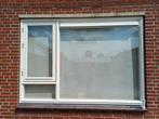 Raamkozijn met klein raampje wat open kan  ., Doe-het-zelf en Verbouw, Glas en Ramen, Gevelraam of Ruit, Gebruikt, Dubbelglas