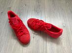 Adidas sneaker rood 46 / 47, Ophalen of Verzenden, Zo goed als nieuw, Overige kleuren, Sneakers of Gympen