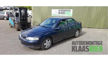 Voorbumper van een Opel Vectra beschikbaar voor biedingen