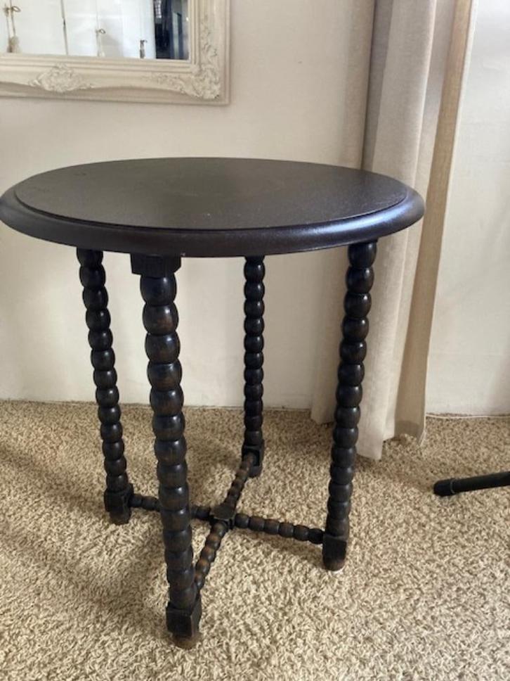 Vintage antiek bijzettafeltje, Huis en Inrichting, Tafels | Bijzettafels, Gebruikt, Rond, 60 cm of meer, Minder dan 55 cm, Hout