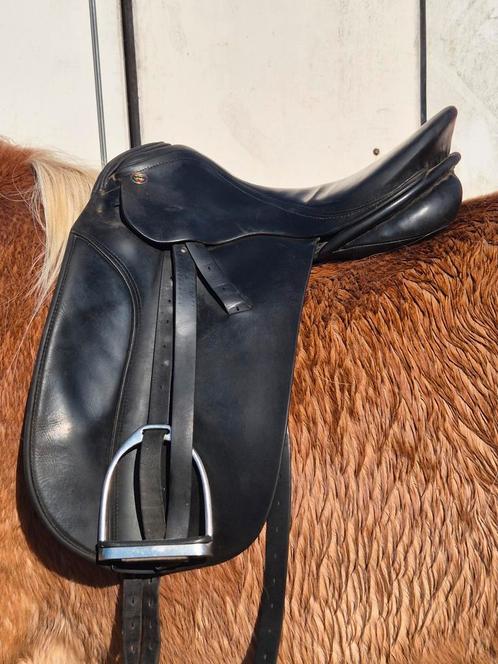 2 x dressuurzadel, Dieren en Toebehoren, Paarden en Pony's | Zadels, Gebruikt, Dressuur, Ophalen of Verzenden