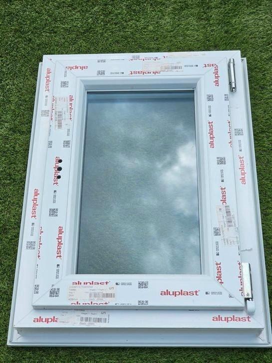 Nieuw draaikiep raam, wit, Doe-het-zelf en Verbouw, Kozijnen en Schuifpuien, Nieuw, Raamkozijn, Kunststof, Minder dan 75 cm, Minder dan 75 cm