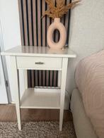 Hemnes nachkastjes 2 stuks, Huis en Inrichting, Ophalen, Zo goed als nieuw, Minder dan 45 cm, 70 cm of meer
