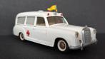 Mercedes Benz 220 s Ambulance 1 1:43 Tekno Denmark Pol, Ophalen of Verzenden, Zo goed als nieuw, Auto, Overige merken