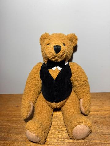 Vintage gestoffeerde beer met doos.475 beschikbaar voor biedingen