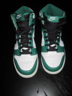 Nike Dunk High sneakers, Kleding | Dames, Schoenen, Ophalen, Nike, Groen, Sneakers of Gympen