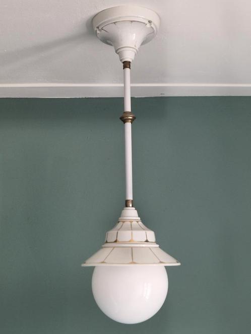 Antieke Art Deco lamp, Huis en Inrichting, Lampen | Hanglampen, Gebruikt, 50 tot 75 cm, Glas, Metaal, Ophalen of Verzenden
