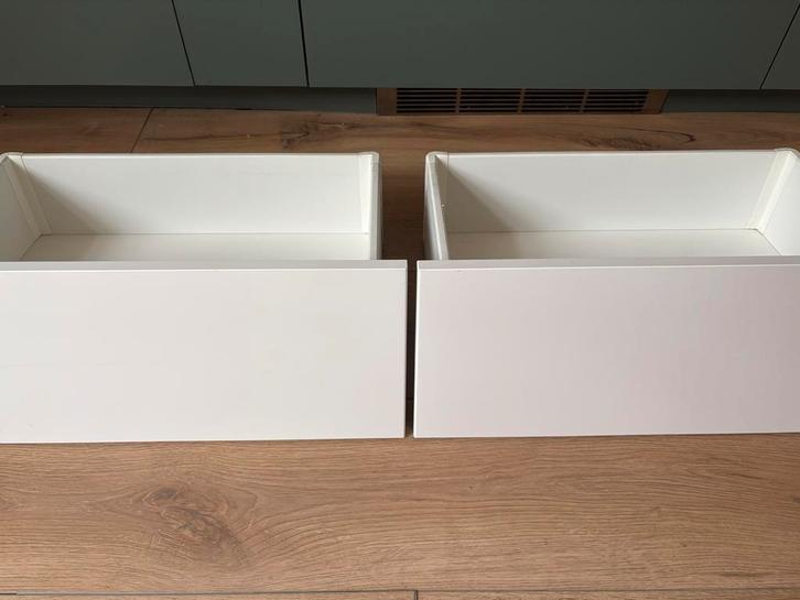 IKEA BESTA tv meubel: 2x lades en 2x plankjes, Huis en Inrichting, Keuken | Keukenelementen, Gebruikt, Minder dan 100 cm, 50 tot 100 cm