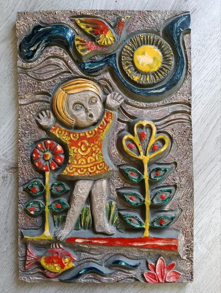 Vintage retro wandbord - Kind tussen bloemen - 1960 1970, Antiek en Kunst, Antiek | Wandborden en Tegels, Ophalen of Verzenden