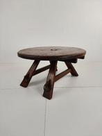 Rustic Oak Brutalist round Coffee table France 1960s Mid-20t, Ophalen