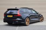 Volvo V60 T6 Plug-in hybrid AWD Ultra Dark | 20" Heico sport, Stof, Gebruikt, 4 cilinders, Zwart