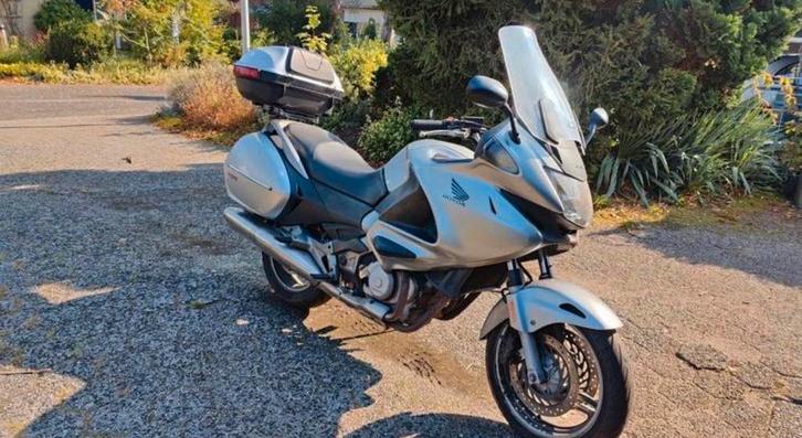 Honda Deauville NT700V - Betrouwbare Toermotor met Cardan, Motoren, Motoren | Honda, Particulier, Toermotor, meer dan 35 kW, 2 cilinders