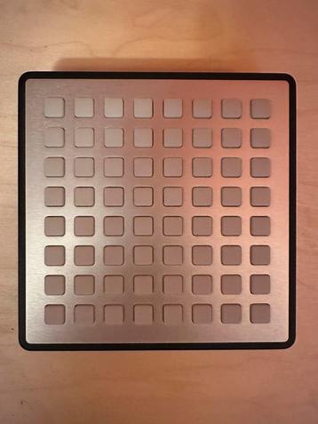 Monome Grid 64 (2012) MIDI Controller beschikbaar voor biedingen