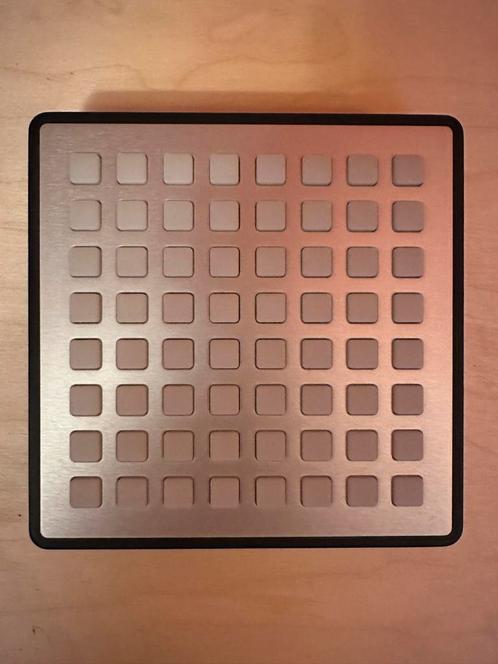 Monome Grid 64 (2012) MIDI Controller, Muziek en Instrumenten, Midi-apparatuur, Gebruikt, Ophalen of Verzenden