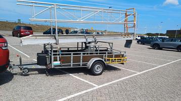 Open aanhanger reclamekar bordes podium resteel wagen 400 cm beschikbaar voor biedingen