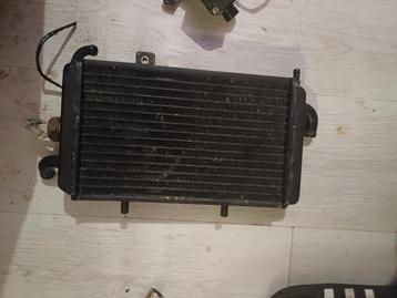 hexxa radiatuur of 180cc zip snel mogelijk ophalen  beschikbaar voor biedingen