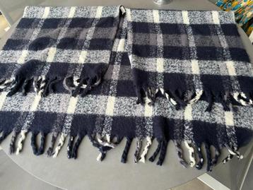 Zwart/grijze Benetton poncho, maat XL beschikbaar voor biedingen