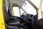 Peugeot Boxer 335 2.0 BlueHDI 130pk E6 L2H2 Premium Airco/Na, Auto's, Voorwielaandrijving, Electronic Stability Program (ESP)