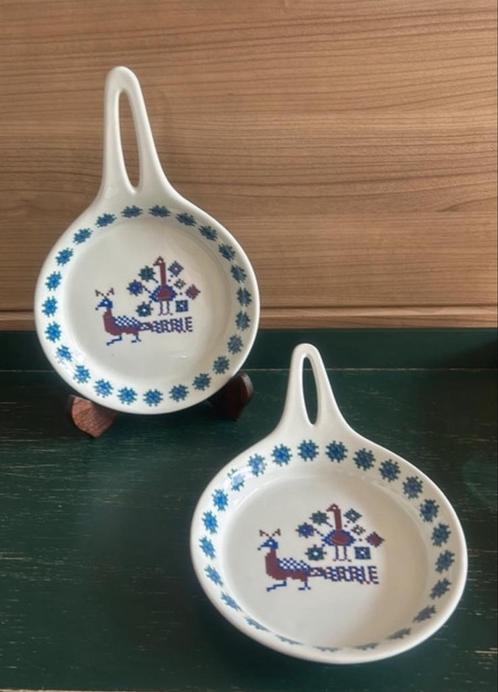 2 Figgjo Flint “Menu” serveer/ovenschaaltjes met handvat, Huis en Inrichting, Keuken | Servies, Zo goed als nieuw, Schaal of Schalen