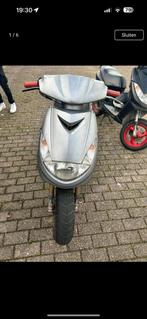 Peugeot vivacity 50 cc blauw kenteken, Fietsen en Brommers, Gebruikt, Ophalen, Vivacity