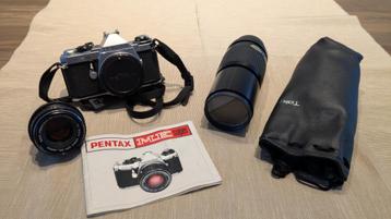 Analoge kleinbeeld spiegelreflex fotocamera beschikbaar voor biedingen