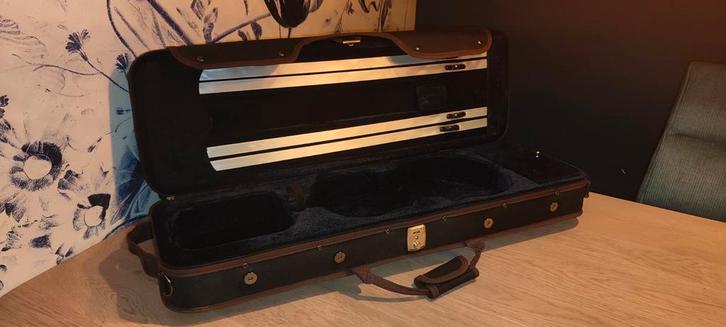 Vioolkoffer 4/4 en nieuwe strijkstok, Muziek en Instrumenten, Behuizingen en Koffers, Ophalen of Verzenden