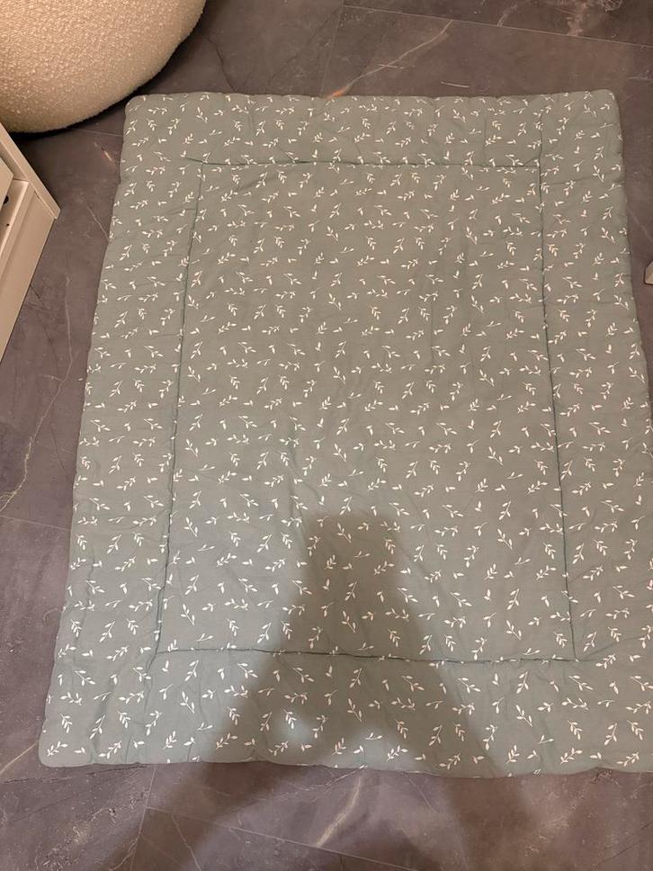 Boxkleed 77x97cm - Mintgroen met bladmotief, Kinderen en Baby's, Speelgoed | Speelkleden, Zo goed als nieuw, Ophalen of Verzenden