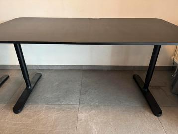 Ikea bureau bekant - afbeelding 1