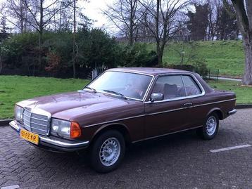 Mercedes-Benz 200-280 (W123) 230 C Stuurbekrachtiging! Half- beschikbaar voor biedingen