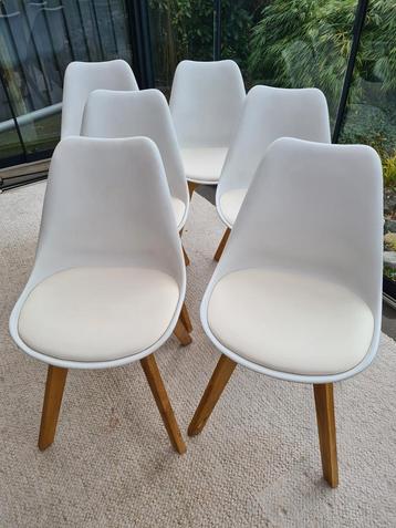 6x witte Kuipstoelen - Scandinavisch Design beschikbaar voor biedingen
