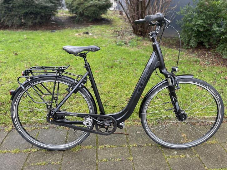 Cube 28inch / frame 54 Dames fiets, Fietsen en Brommers, Fietsen | Dames | Damesfietsen, Zo goed als nieuw, Versnellingen, 53 tot 56 cm