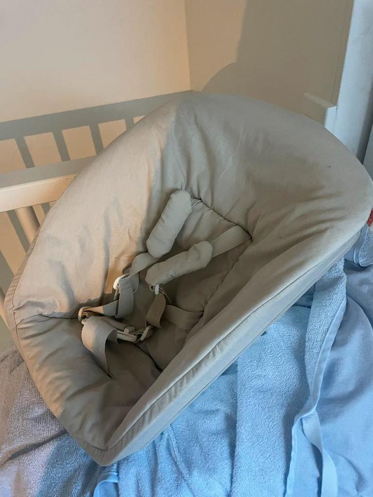 Tripp trapp Newborn Set - Goede Staat!, Kinderen en Baby's, Kinderstoelen, Zo goed als nieuw, Meegroeistoel, Gordel(s), Ophalen