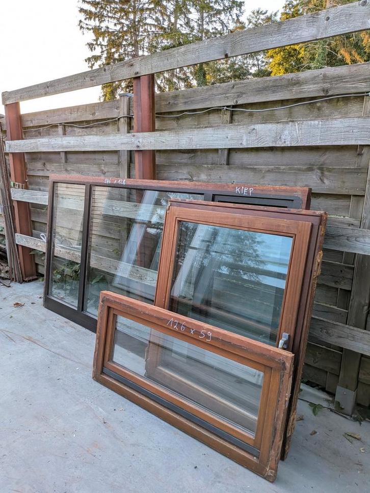 Prachtige KOZIJNEN 4 Stuks Hardhout !!!, Doe-het-zelf en Verbouw, Kozijnen en Schuifpuien, Gebruikt, Raamkozijn, Hout, 75 tot 150 cm