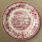 P. Regout rood bord 34,5cm Amazone, Ophalen of Verzenden